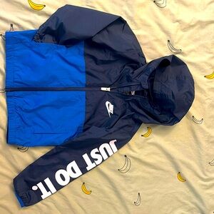 Nike rain/windbreaker  size 7